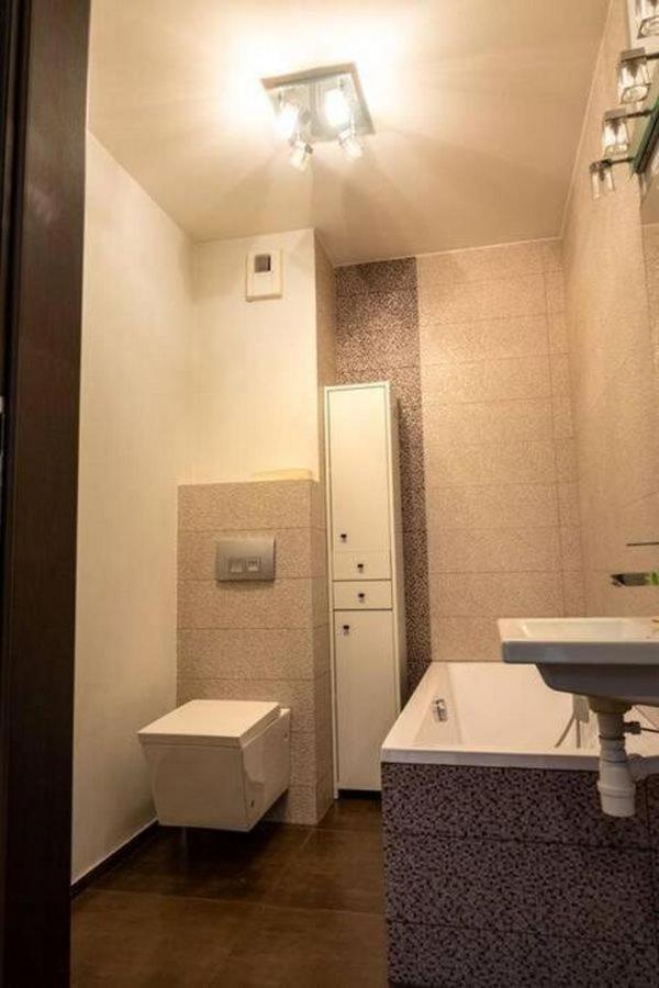 Mini Apartament Cracow / Krakow Z M. Postojowym Apartment Ngoại thất bức ảnh